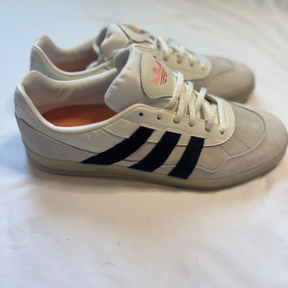 Adidas Aloha Super Shoes White Black Gum with box Size 9 gonz mark Gonzales